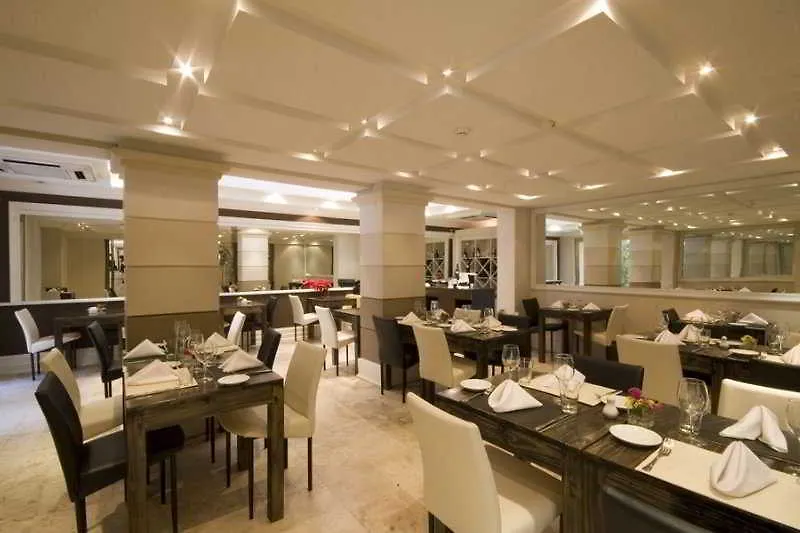 San Suites Mitre Mendoza 3*,